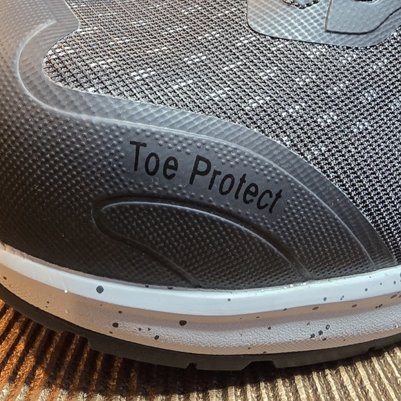 Hard Toe New Balance sneakers, Size 8.5, Gray and Pink - Picture 3 of 5